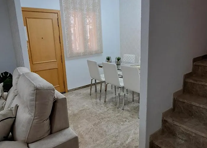 Apartamentos Maria Cristina Con Parking Privado Gratis *