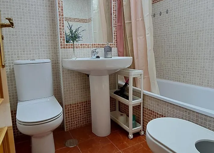 Apartamentos Maria Cristina Con Parking Privado Gratis *